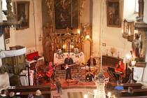 Koncert Oborohu v lukavickém kostele se vydařil.
