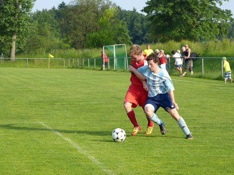 Čtyři góly vstřelil ohnišovské sítě chlumecký útočník Lukáš Hermann. Od většího debaklu domácí zachránil gólman Jaroslav Pecka, jenž zlikvidoval řadu šancí.