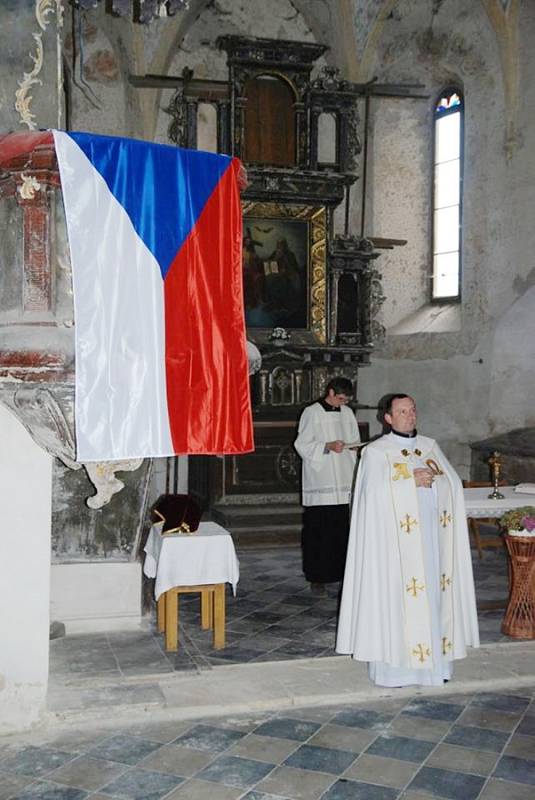 Požehnání barokních varhan v Rokytnici v O. h.