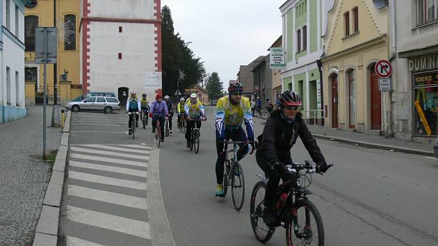 Cyklisté v Rychnově a Dobrušce přivítali nový rok v sedle 