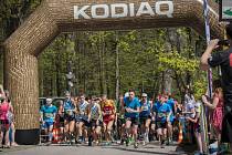 Druhého ročníku krosového Jarního půlmaratonu se zúčastnilo tři sta závodníků všech věkových kategorií.