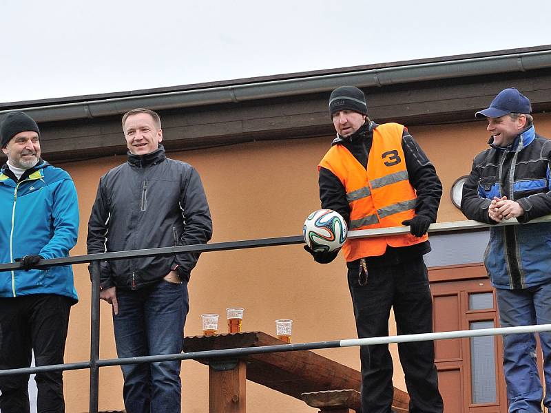 Divize C: Fotbalisté Týniště prohráli derby v Ústí o jediný gól, druhý poločas hráli v deseti. 