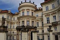 Německé velvyslanectví v Praze.