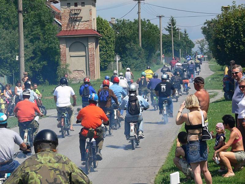 Veteran Moped Show