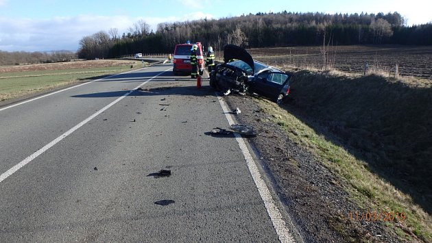 Havárie osobního automobilu v Domašíně.