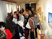 Vernisáž výstavy Heleny Bednářové v Lapidáriu Městského úřadu v Dobrušce