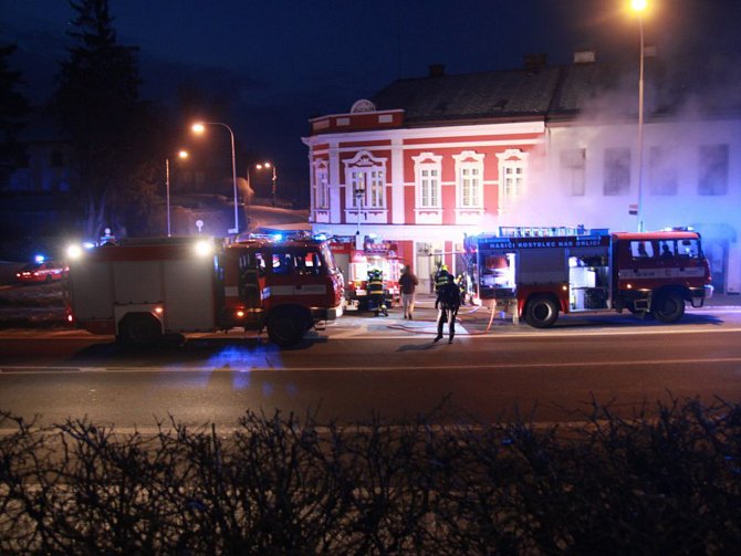 Ze zásahu při požáru v Kostelci nad Orlicí.