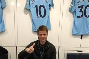 Tomáš Vik v kabině slavného Manchesteru City.