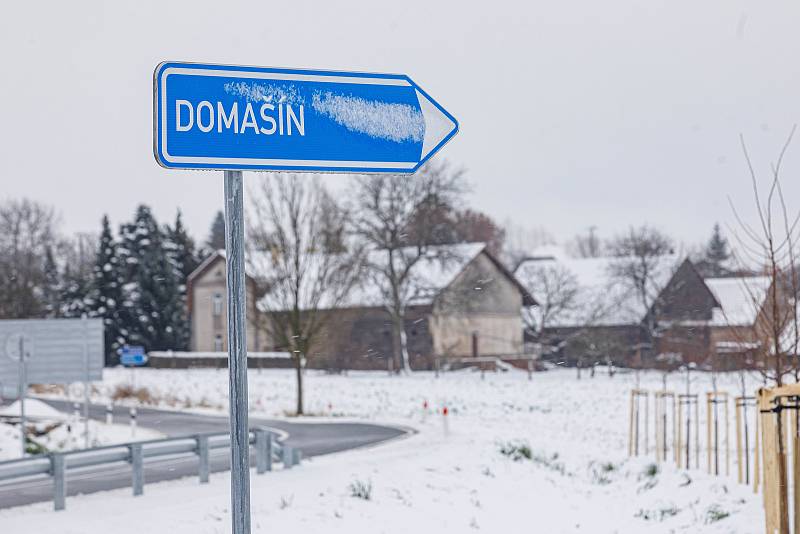 Už to bude rok, kdy se u Domašína otevřel obchvat. Od té doby se tu dopravní situace podstatně zlepšila. Dříve tudy projely tisíce aut denně.