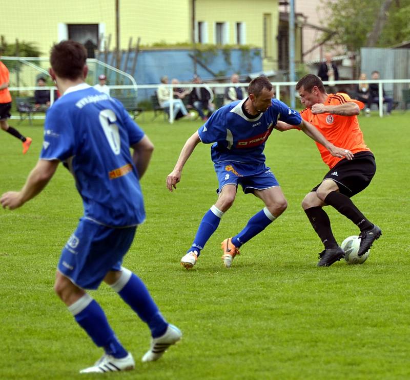 Týnišťský útočník Jiří Vydarený vstřelil v duelu se Živanicemi čestný gól svého týmu.   