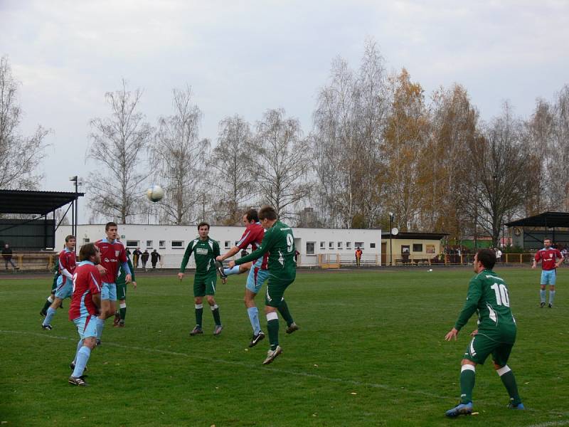 Z fotbalového utkání Dobruška B - Borohrádek