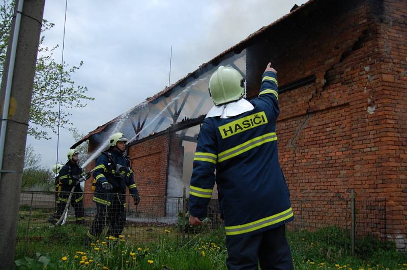 Požár v Třebešově.