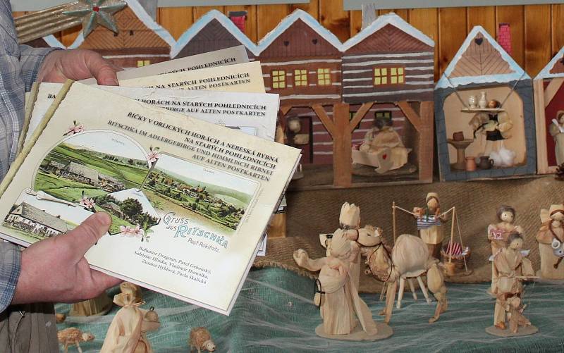 Již vydané publikace, které představují obce v Orlických horách na starých pohlednicích a fotografiích.