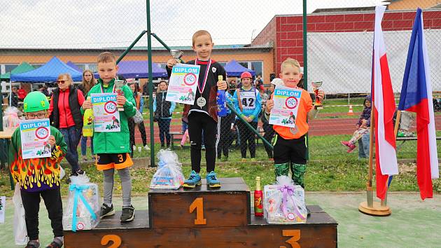 Mezinárodní česko-polský projekt Soupeření mladých hasičů bez hranic v Rokytnici v Orlických horách.