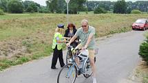 „Vidíš mě?“ Policisté radili cyklistům s bezpečností