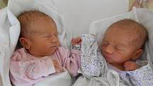 LAURA JANSOVÁ se narodila 8. července v 11.48 h s mírami 51 cm a 3020 g. Její sestřička KLAUDIE JANSOVÁ se narodila v 11.53 h s mírami 49 cm a 2950 g. Potěšily své rodiče Janu a Bohumila Jansovy z Tutlek. Doma se těší sourozenci Nikolka a Bohoušek.