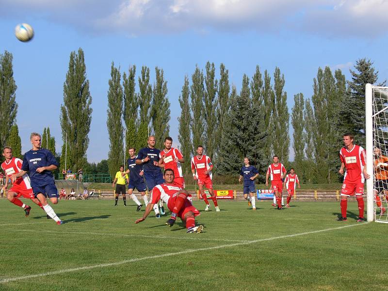 Z derby Dobruška - Týniště nad Orlicí. 