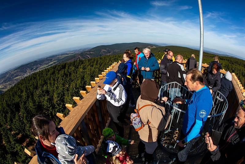 Slavnostní otevření nové rozhledny na Velké Deštné v Orlických horách.