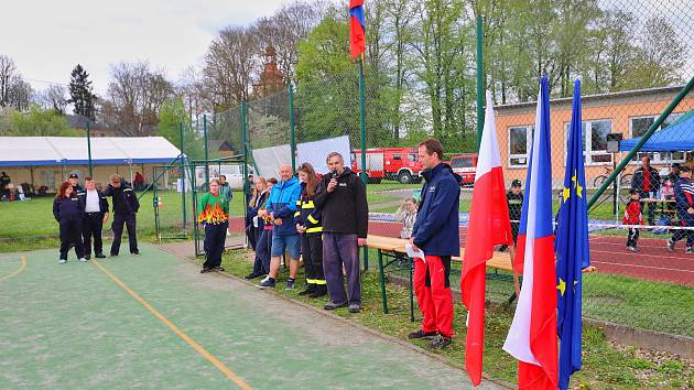 Mezinárodní česko-polský projekt Soupeření mladých hasičů bez hranic v Rokytnici v Orlických horách.