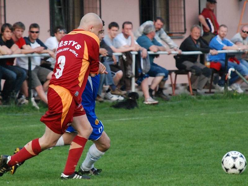 Záchranářské derby v Doudlebách pro hosty z Týniště