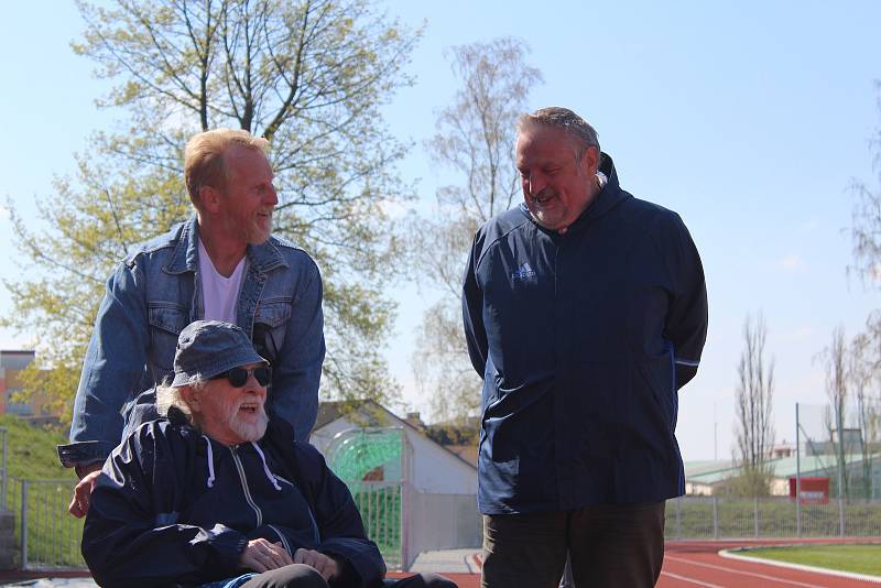 Ze zrekonstruovaného rychnovského atletického stadionu.