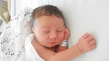 KARIN GERČÁKOVÁ přišla na svět 16. června v 7.54 hodin. Po narození vážila 3050 g. Nejvíce svým příchodem na svět potěšila své rodiče Ivetu Němcovou a Jakuba Gerčáka z Chocně. Tatínek byl u porodu statečný.