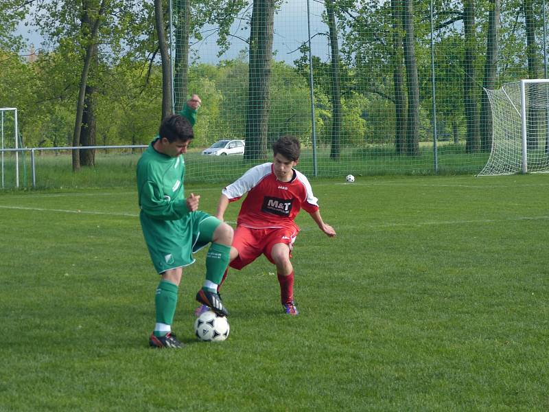 Hráči Kostelce i přes porážku odjeli ze hřiště lídra se vztyčenou hlavou