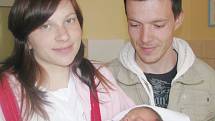MICHAELA KOMÁRKOVÁ se narodila 26. března v 17.40 hodin Vendule a Michalovi z Českého Meziříčí. Po narození vážila 3,34 kg a měřila 49 cm. Na sestřičku se těšila Nikolka.