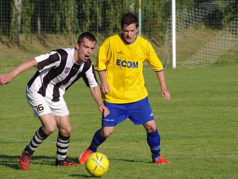  Fotbalisté Českého Meziříčí završili úspěšné tažení do I. A třídy ziskem tří bodů v Doudlebách nad Orlicí.