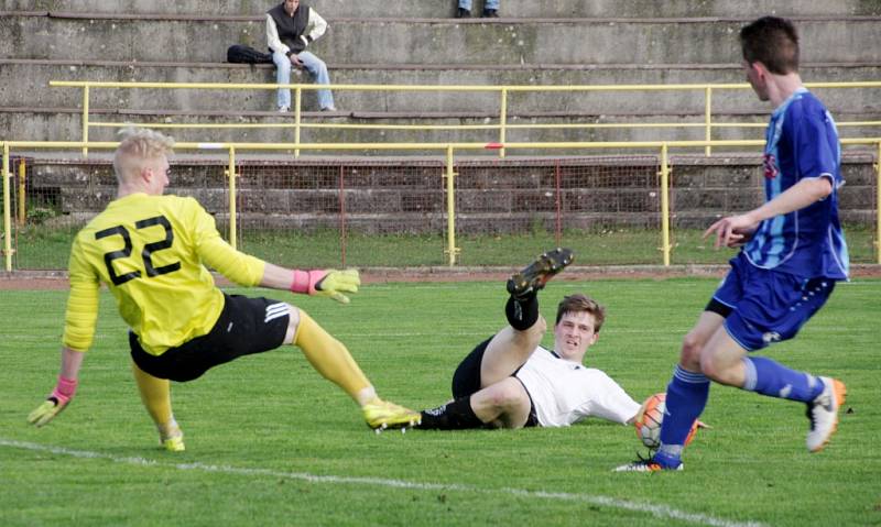 Krajský přebor ve fotbale: FC Spartak Rychnov nad Kněžnou - TJ Slovan Broumov.