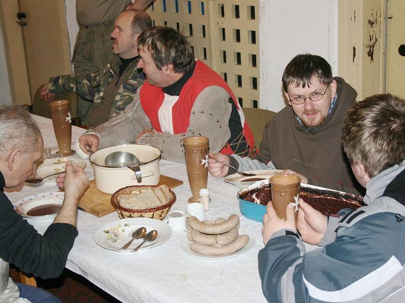 V Týništi se konal již popáté tradiční Eurošvajfest. Nechyběly jitrnice či ovar 