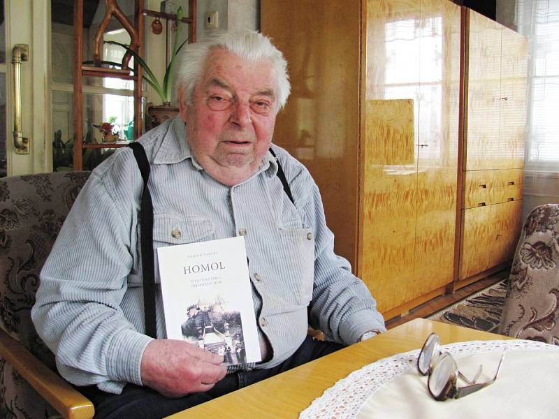 AUTOR publikace o Homoli Jindřich Vanický se ke svému dílku po dvaceti letech opět vrátil a vydal jeho druhé přepracované vydání,  s nímž vypomohl také Ladislav Miček. 	