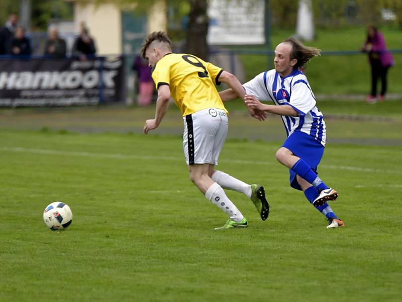 Krajský přebor ve fotbale: FK Kostelec nad Orlicí - FK Chlumec nad Cidlinou.