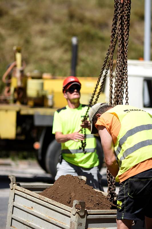 Rekonstrukce Hřebečského tunelu na I/35 jde do finále. Po stavební části přijde na řadu moderní technologie.