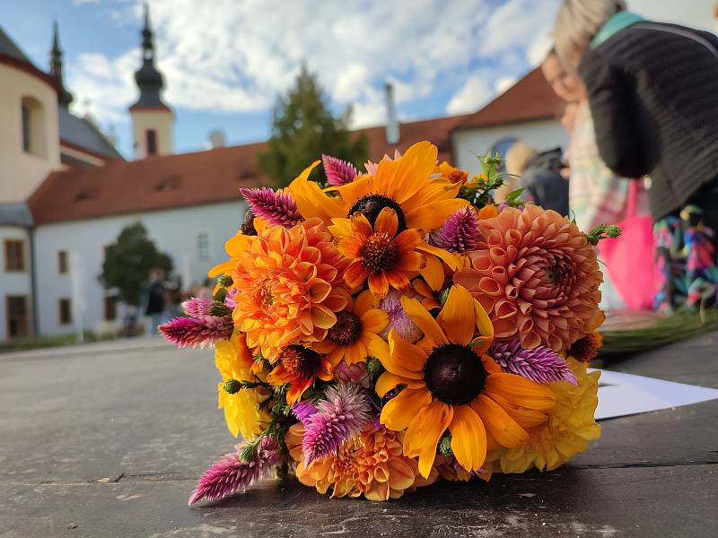 Zahradnická škola v Litomyšli uspořádala už 20. ročník Květinové show v Klášterních zahradách