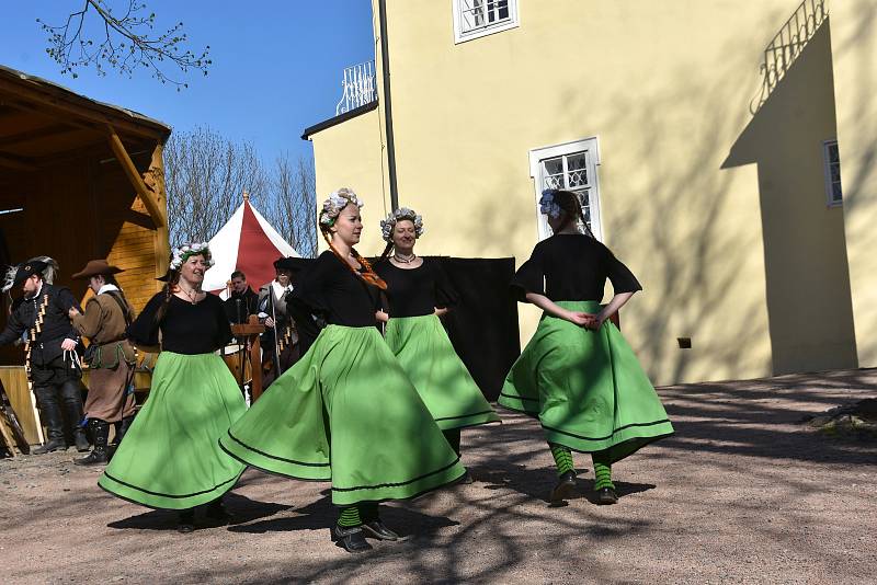 Jarní slavnosti na Svojanově přilákaly tisíce lidí z celé republiky.