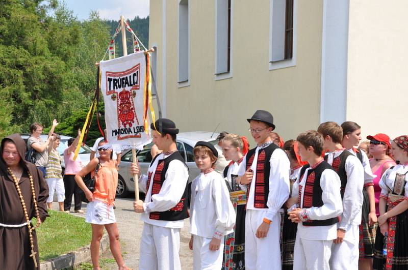 O víkendu vyvrcholilo setkání dvaašedesáti Lhot ve Vranové Lhotě na Jevíčsku.