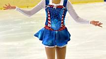 Olympiáda dětí a mládeže v Litomyšli. Sportovci předvedli svůj um v tanečních disciplínách na ledové ploše.
