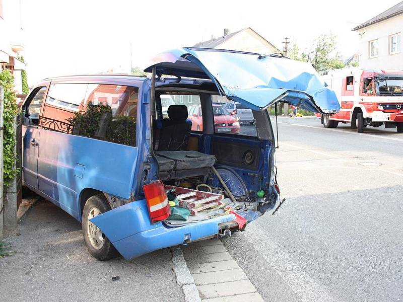 Na ulici Brněnská ve Svitavách došlo v sobotu kolem sedmnácté hodiny ke střetu vozidel.