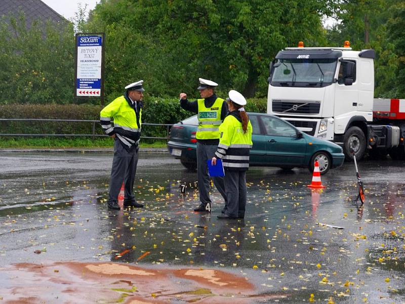 Dva mrtvé si vyžádala nehoda na silnici I/35 v Litomyšli ve směru na Vysoké Mýto.