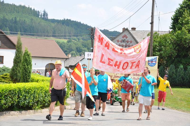 O víkendu vyvrcholilo setkání dvaašedesáti Lhot ve Vranové Lhotě na Jevíčsku.