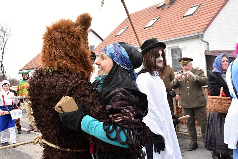 V sobotu prošel Lezníkem masopustní průvod.