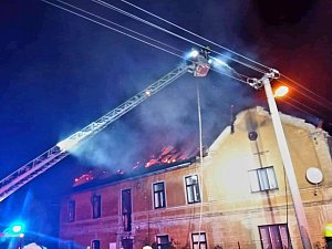 Požár rodinného domu v Luži.