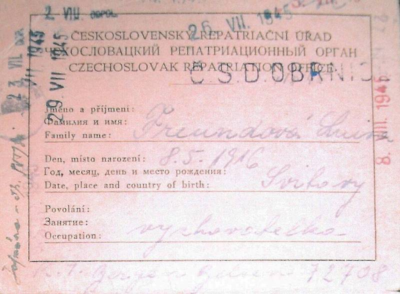 REGISTRAČNÍ PRŮKAZ Československého repatriačního úřadu sloužil po roce 1945 pro bezpečný návrat domů. 