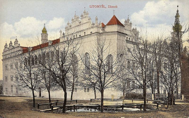 Zámek Litomyšl. Restaurování sgrafitového pláště zámku. Zdroj: soukromý archiv Lenky Backové