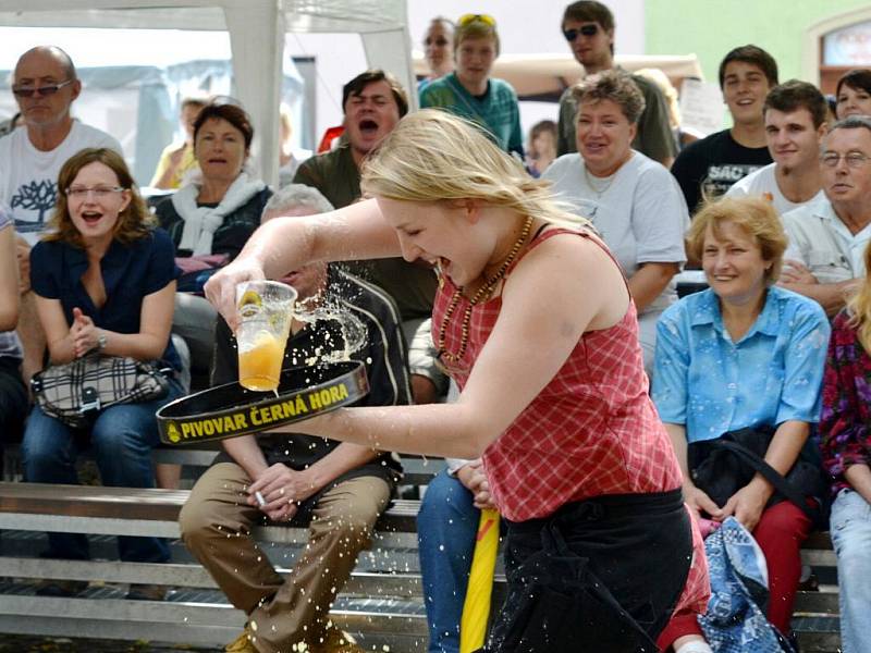 Pivní festiválek přilákal v sobotu do Litomyšle stovky návštěvníků. Ti si nenechali ujít soutěže.