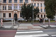 V současné době vrcholí rekonstrukce části chodníku podél silnice I/34 na ulici ČSLA a nábřeží Svobody v Poličce.