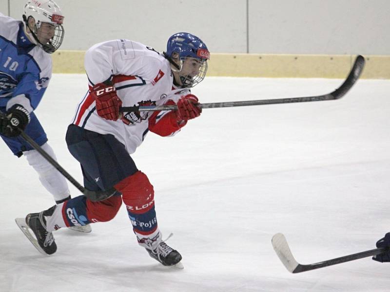 Dorostenecká extraliga v Litomyšli. Pardubice vs. Brno.