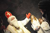 Mikuláš, ochránce dětí, slaví svůj svátek 6. prosince. Ilustrační foto.  
