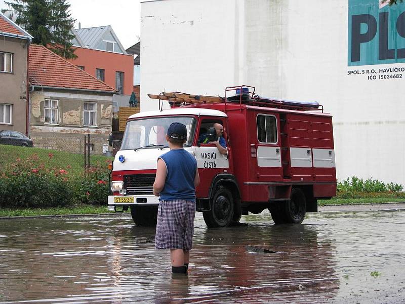 Silná průtrž se přehnala přes Litomyšlsko.